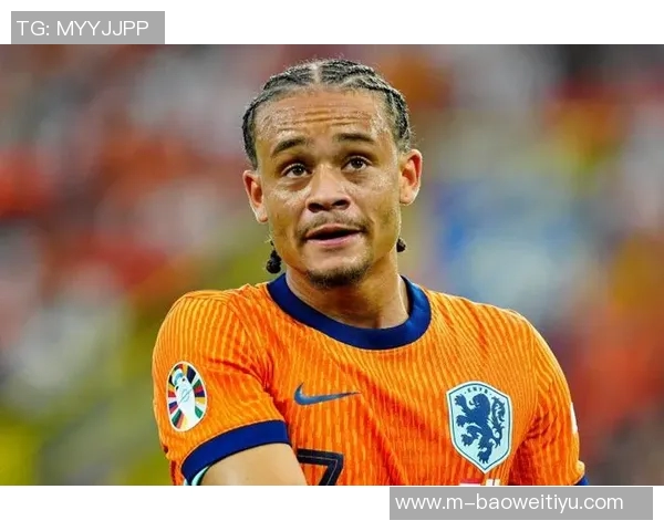 哈维西蒙斯立志在热刺争夺荣誉自律信念引领职业生涯