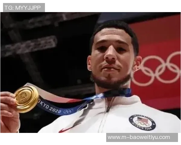 布克本赛季表现惊艳场均30分助力球队争冠梦想